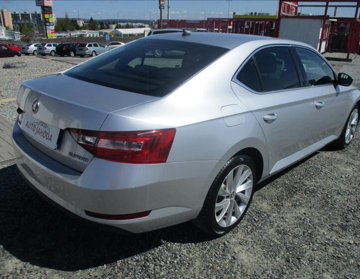 Škoda Superb 6