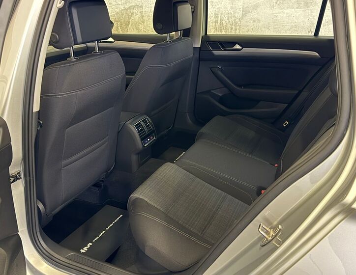 Volkswagen Passat 8