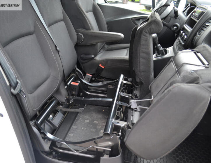 Renault Trafic 11