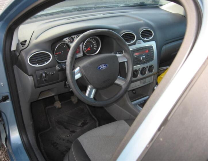 Ford Focus 12
