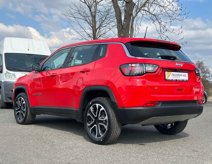 Jeep Compass 4
