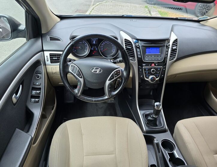 Hyundai i30 13