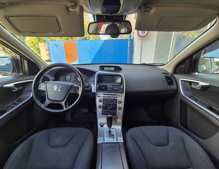 Volvo XC60 11