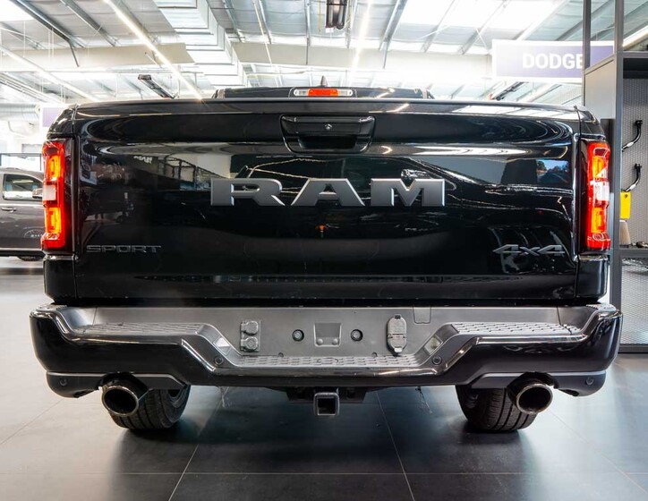 Dodge RAM 4