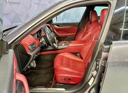 Maserati Levante 11