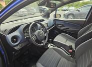 Toyota Yaris 8