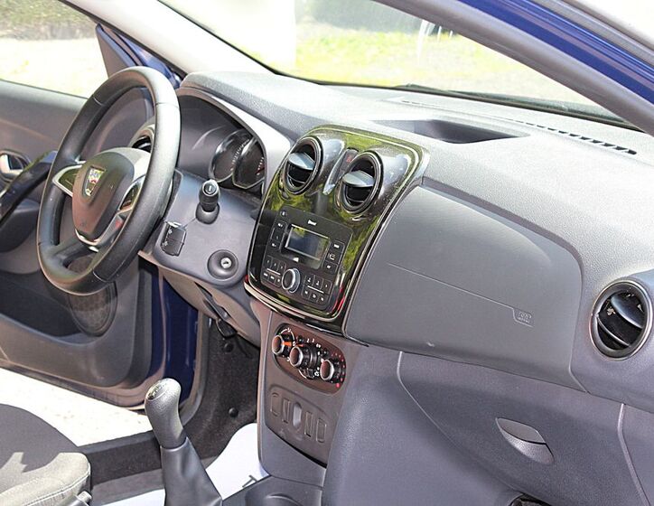 Dacia Sandero 14