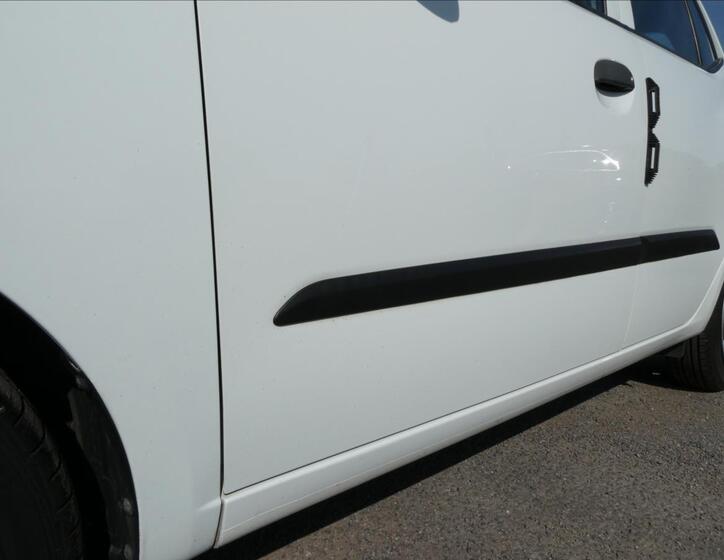 Hyundai i10 12
