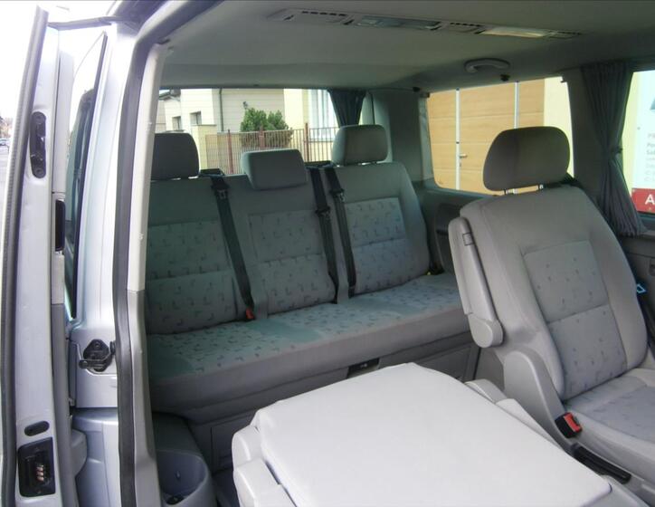 Volkswagen Multivan 10