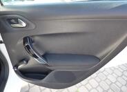 Peugeot 208 40