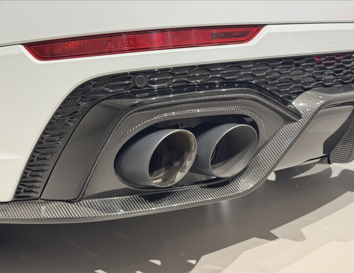 Audi RS Q8 17