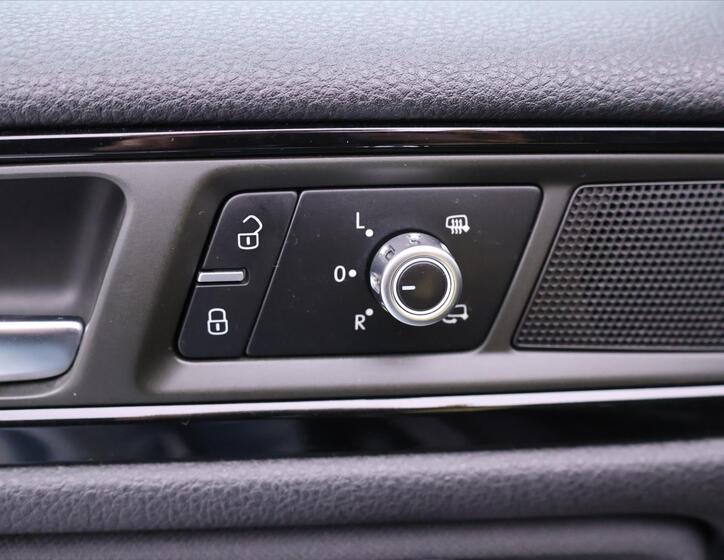 Volkswagen Touareg 18