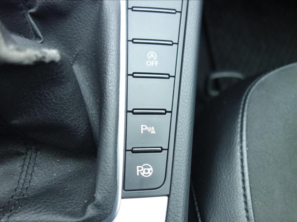 Volkswagen Passat 30