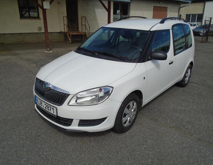 Škoda Roomster 8