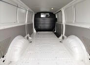 Volkswagen Transporter 18