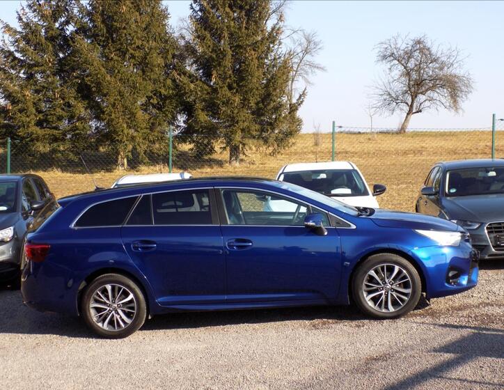 Toyota Avensis 11