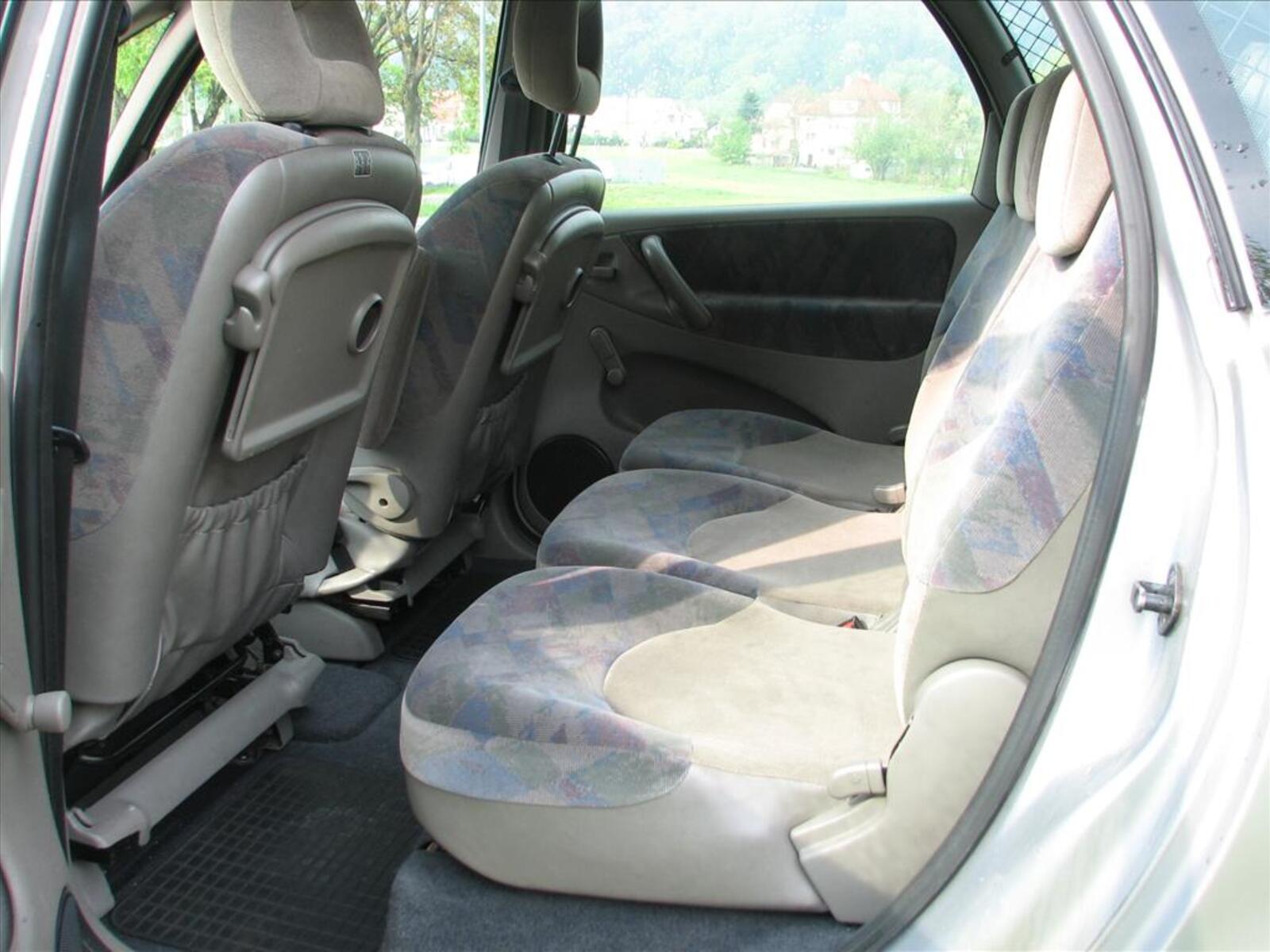 Citroën Xsara Picasso 31