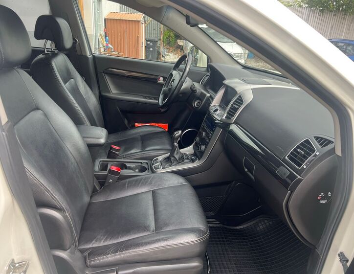 Chevrolet Captiva 8