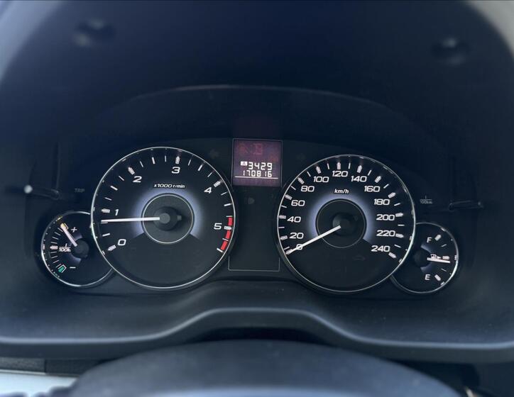 Subaru Legacy 10