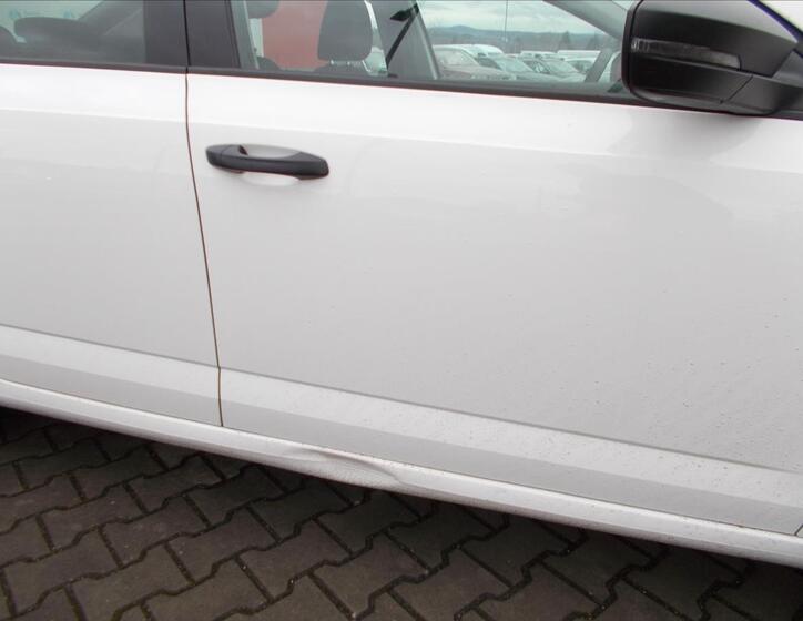 Škoda Octavia 10