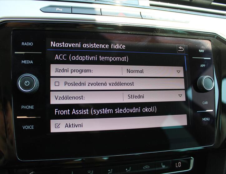 Volkswagen Passat 18