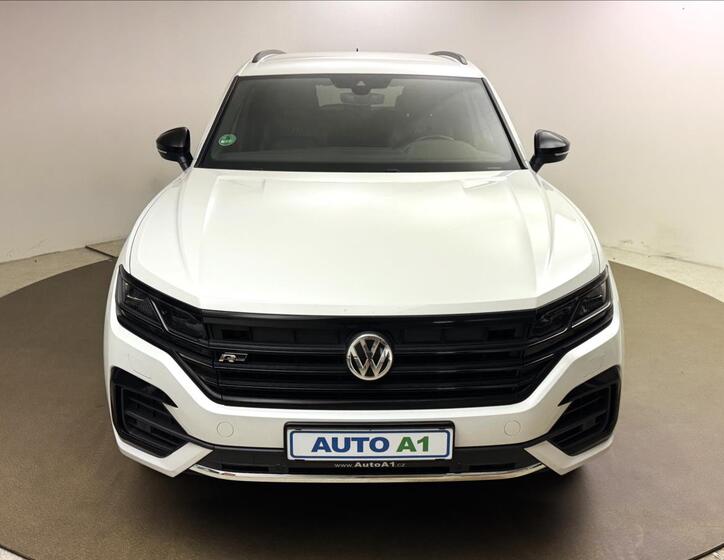 Volkswagen Touareg 2