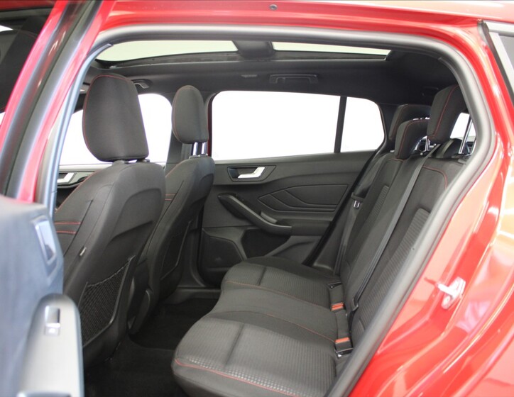 Ford Focus 7