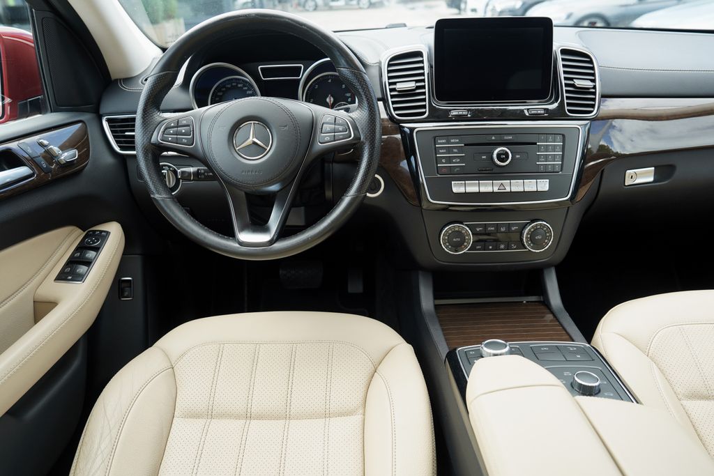 Mercedes-Benz GLS