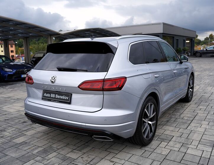 Volkswagen Touareg 6