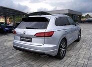 Volkswagen Touareg 6