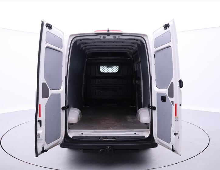 Volkswagen Crafter 9