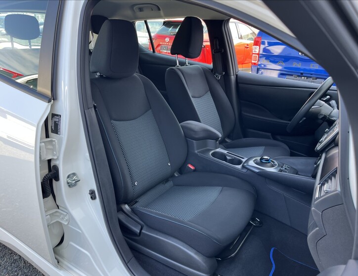 Nissan Leaf 22