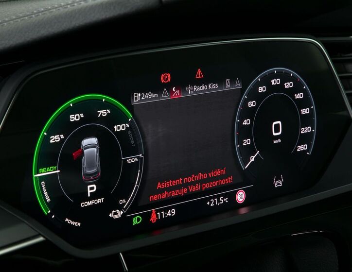 Audi e-tron 33