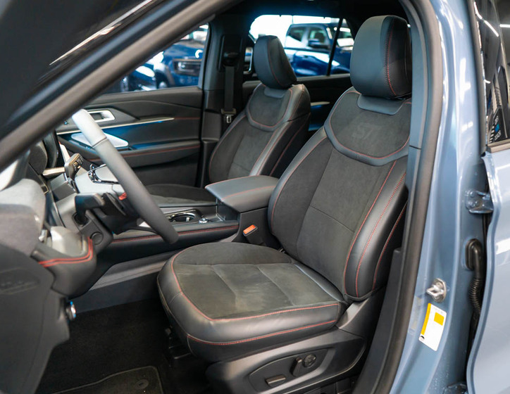 Ford Explorer 15
