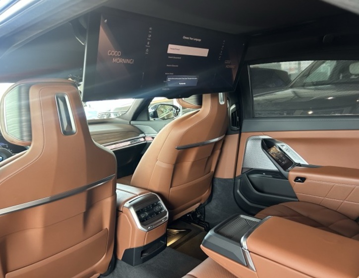 BMW i7 20