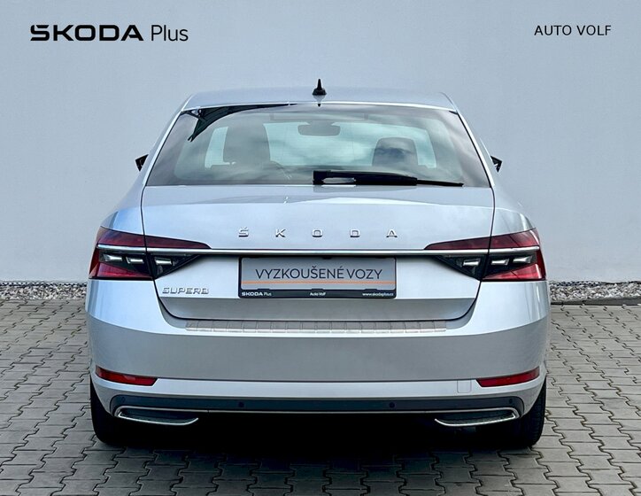 Škoda Superb 10