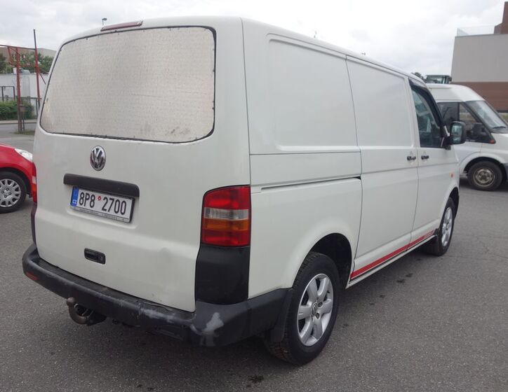 Volkswagen Transporter 9