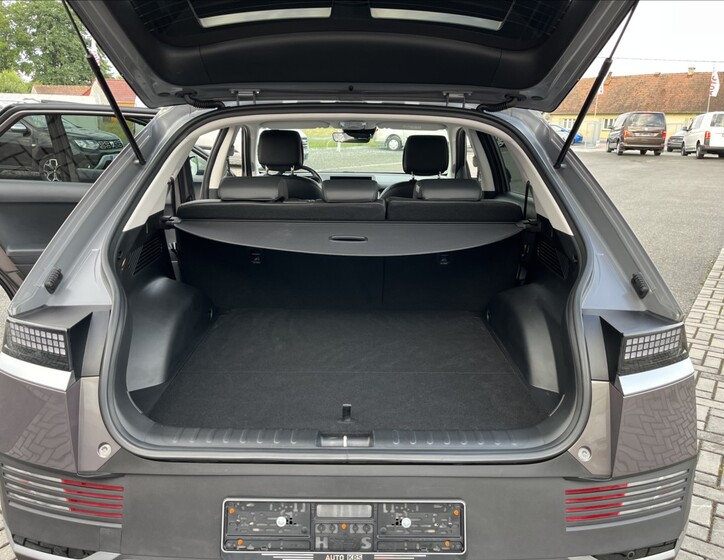 Hyundai IONIQ 35