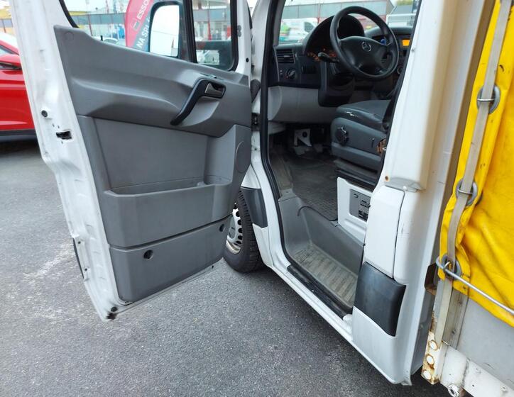 Mercedes-Benz Sprinter 10