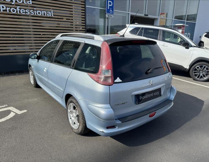 Peugeot 206 12