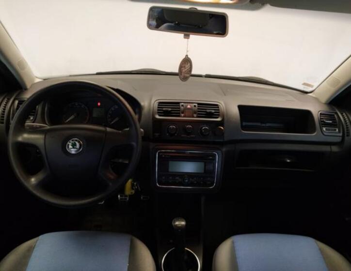 Škoda Fabia 16