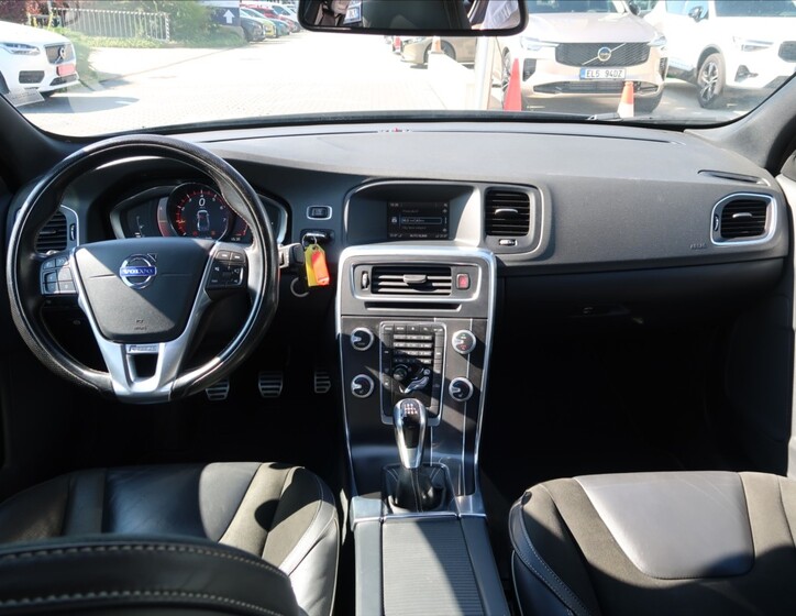 Volvo S60 13