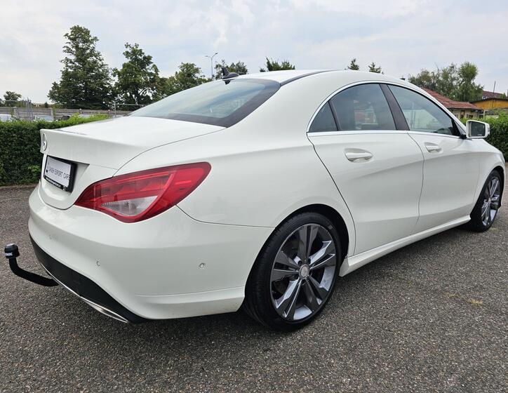 Mercedes-Benz CLA 5