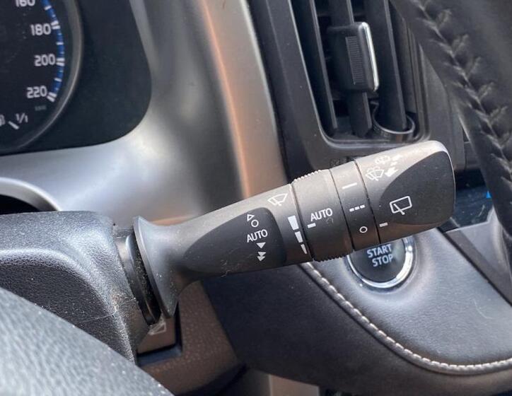 Toyota RAV4 17