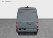 Mercedes-Benz Sprinter 4