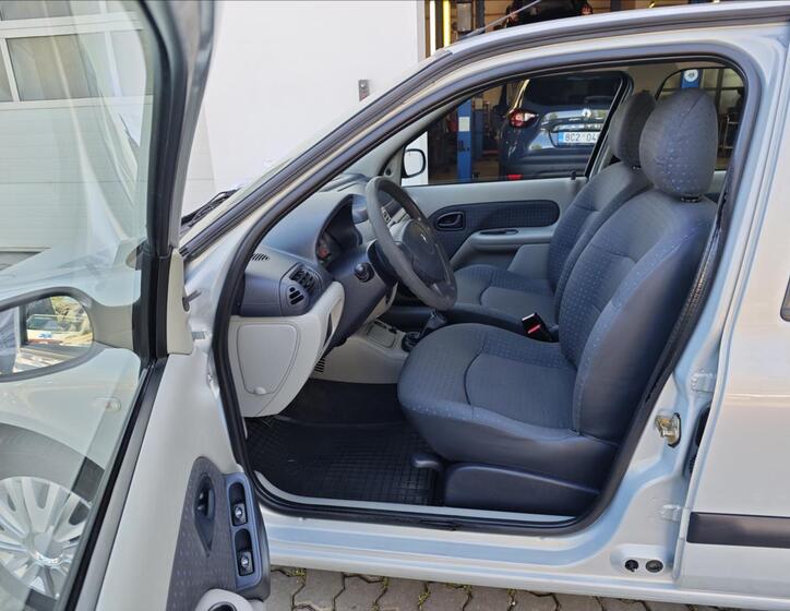 Renault Thalia 11