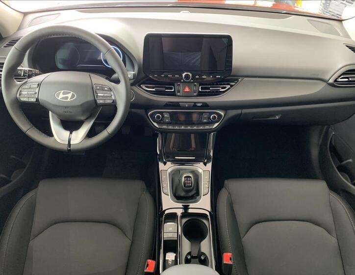 Hyundai i30 23