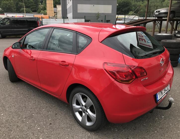 Opel Astra 5