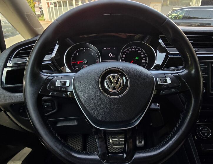Volkswagen Touran 13
