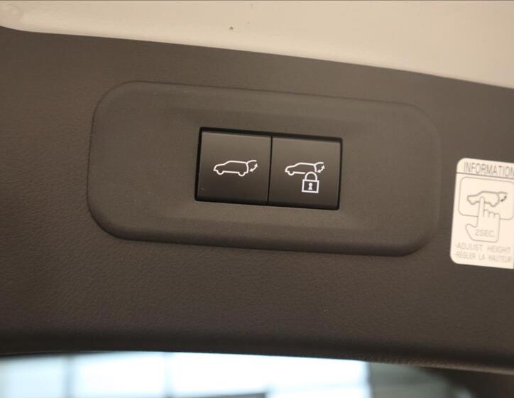 Lexus NX 450h+ 10